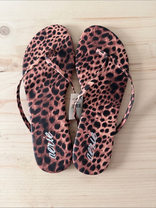 aerie Shoes - aerie Leopard Print Flip Flop Sandals - Pink/Black